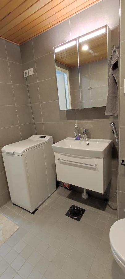 Ruby Studio 5Min To Vantaa Airport And 20Min To Helsinki Center Apartment Ngoại thất bức ảnh